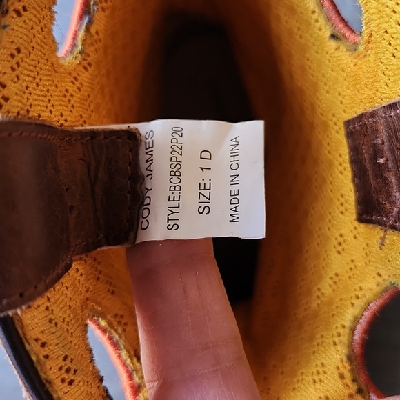 CODY JAMES BOYS SKULL WORK BOOTS - BROAD SQUARE TOE Size 1 D - Picture 7 of 8